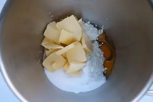 Gâteau renversé aux pommes caramélisées : etape 25