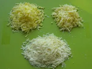 Émincé de chou-fleur aux 3 fromages