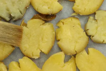 Pommes de terre écrasées à la cancoillotte