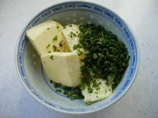 Pommes de terre au four, beurre ou crème aux herbes : etape 25