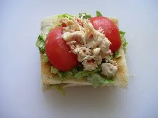 Sandwichs club au crabe et saumon fumé
