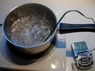Il faut toujours couvrir une casserole d'eau qui chauffe : etape 25