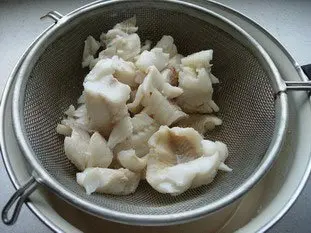 Pétales de poisson, julienne de légumes et beurre blanc : etape 25