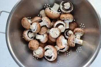Comment préparer des champignons frais : etape 25