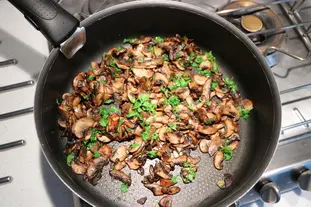 Sauté de porc crémeux aux champignons de Paris : Photo de l'étape 7