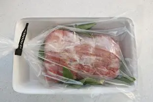 Rôti de porc à la sauge, cuit au sac : Photo de l'étape 8