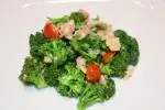 Salade tiède de brocoli au thon
